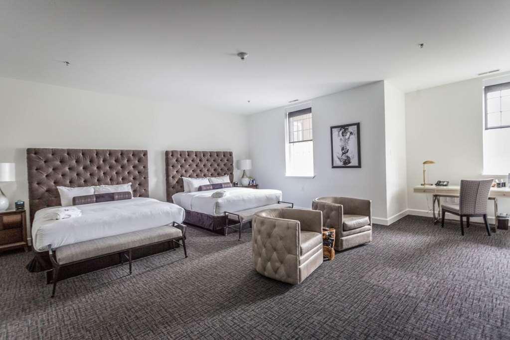 The Delafield Hotel Ruang foto